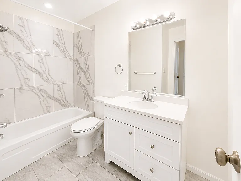 345 N 400 E — Photo 4