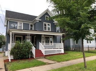 794 E New York St, Aurora, IL 60505