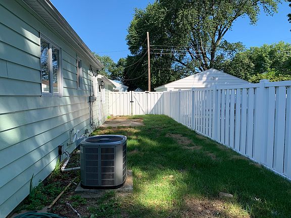 5th image of 2743 Anzio Ave