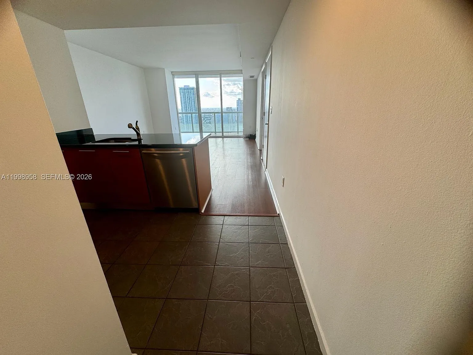 50 Biscayne Condo — Photo 2