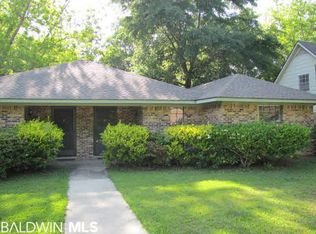 9 N Grand Blvd, Fairhope, AL 36532
