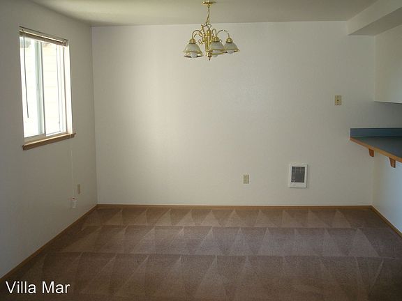 5th image of 7015 47th Ave NE APT 100