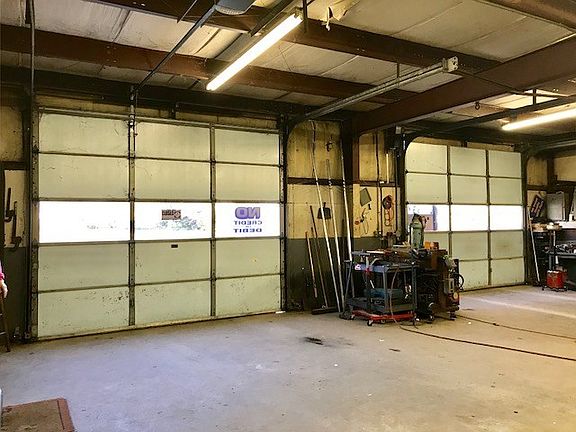 2nd image of 605 West St