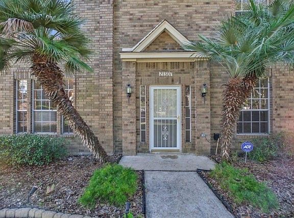 3rd image of 21307 Park Bishop Dr