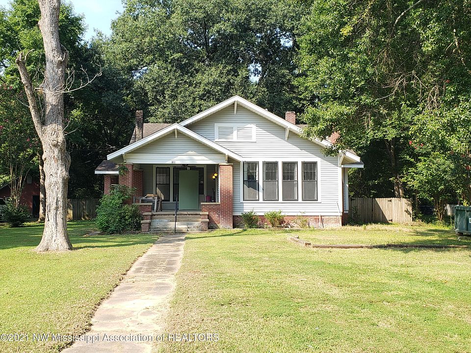 135 Panola Ave, Batesville, MS 38606 Zillow