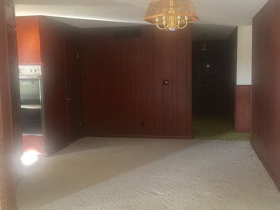 2nd image of 3200 Avenue A