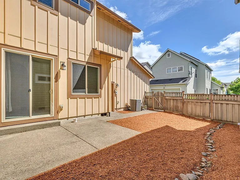 16928 SW 136th Ave — Photo 29