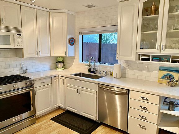 2nd image of 611 W Sola St APT 1