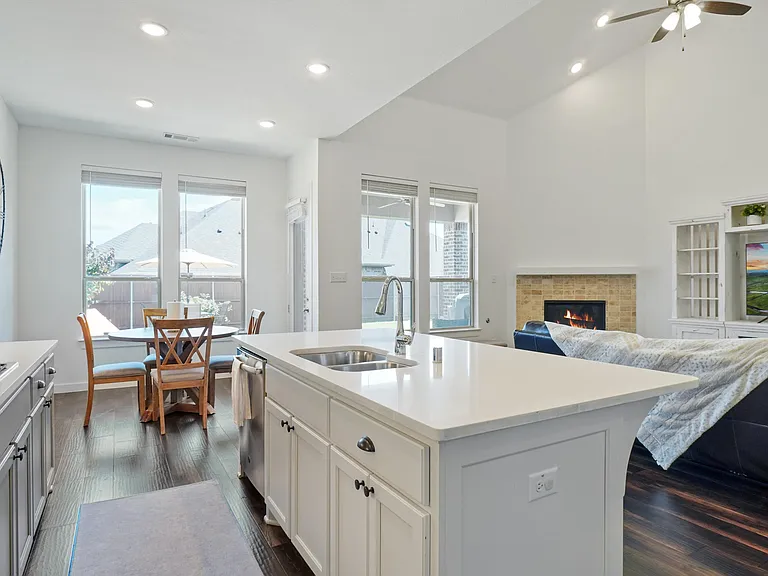 525 Overton Ave — Photo 7