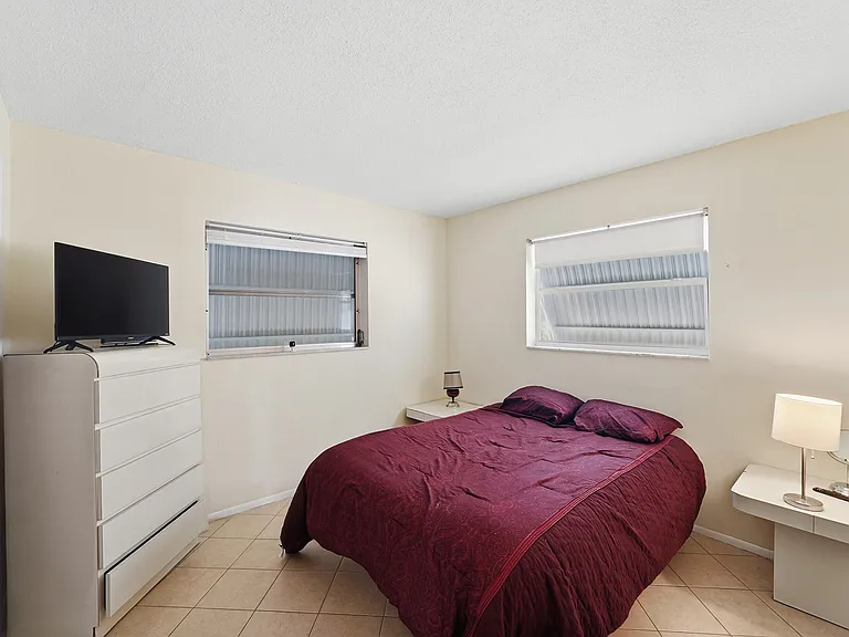 220 Leisure Blvd — Photo 7
