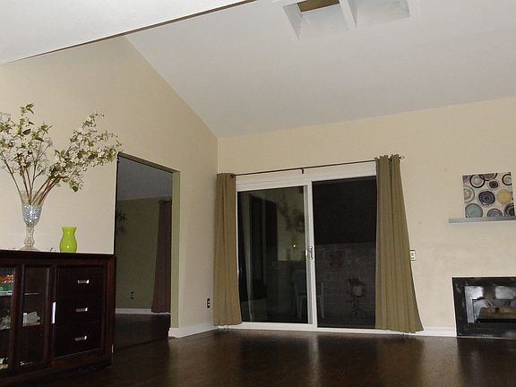 4th image of 5044 E Atherton St