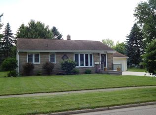 1413 E Hatch St, Sturgis, MI 49091