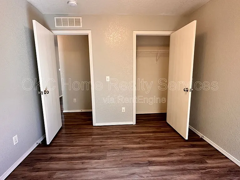 5520 Bush Creek Way — Photo 27
