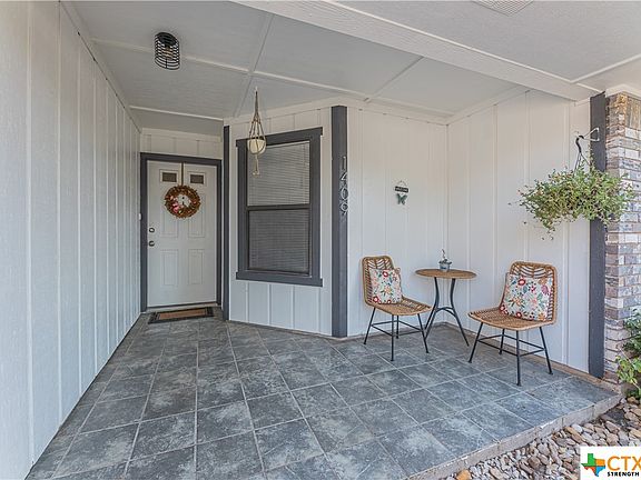 5th image of 1409 Ashley Dr