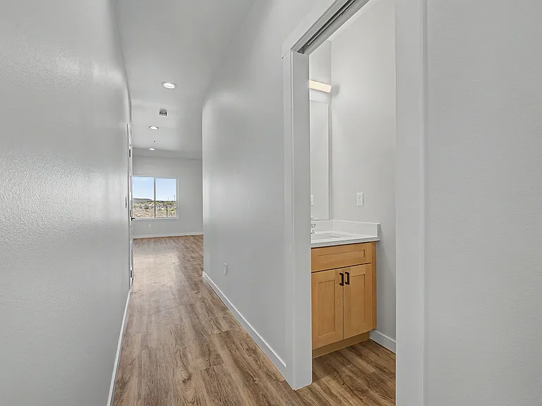 1311 NE 2nd Ave #1-5 — Photo 19