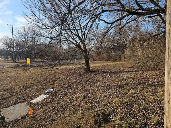 6684 W 151st St, Overland Park, KS 66223