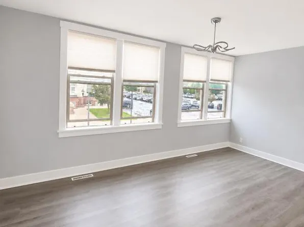 814 Washington St #3, Manitowoc, WI 54220