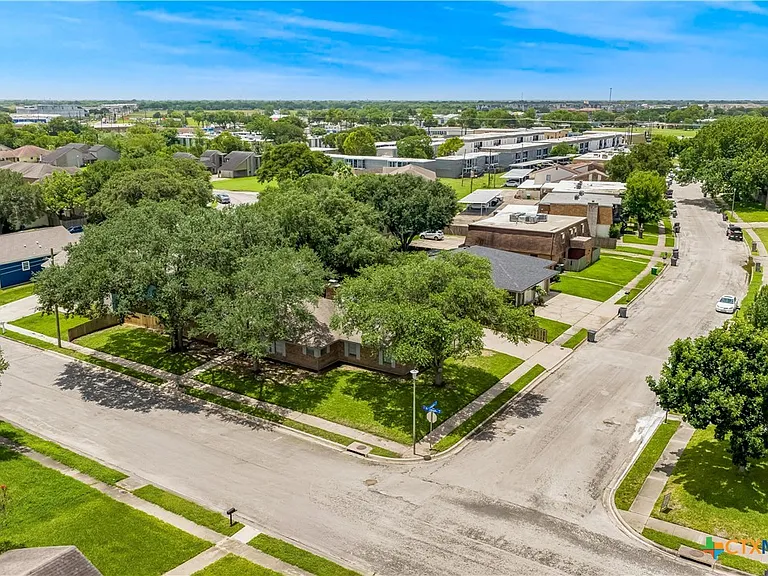 608 Rosewood Dr — Photo 30