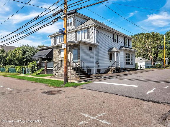 2nd image of 814 Susquehanna Ave