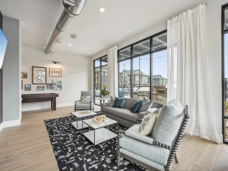 The Quarry Luxury Apartments — Photo 33