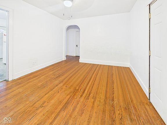 5th image of 3004 Columbus Ave