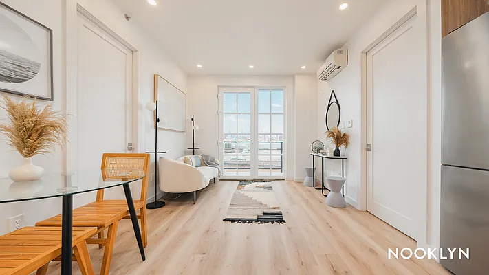 Rented by Nooklyn NYC LLC | media 45