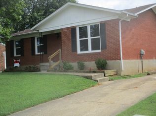 5008 Oldshire Rd, Louisville, KY 40229