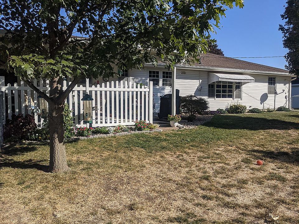 300 W 4th St, Norborne, MO 64668 Zillow