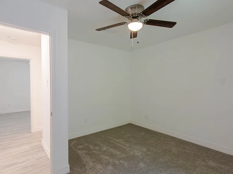 3931 Abilene St — Photo 16