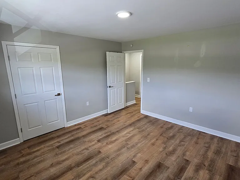 3459 Bloomingdale Rd #4 — Photo 10