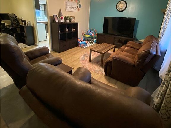 3rd image of 506 Lawndale Dr