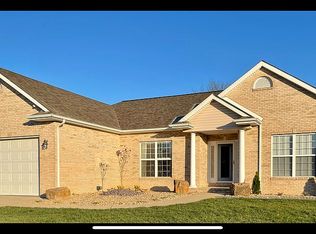 105 Norwood Ct, Troy, IL 62294