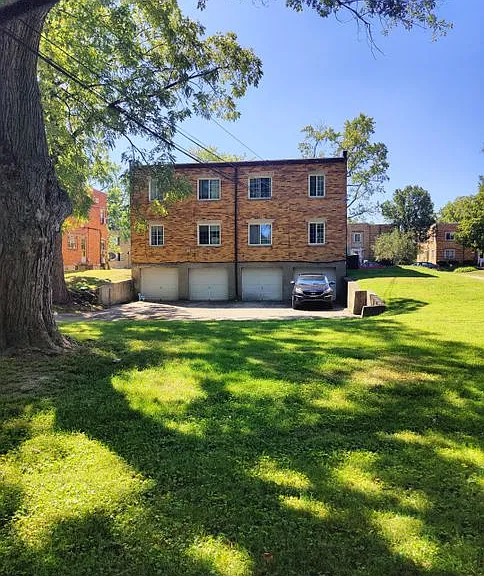 523 Hadley Avenue — Photo 14