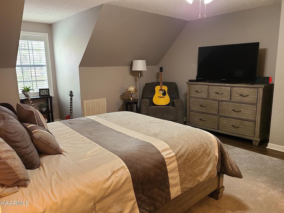 9013 Fountain Brook Ln, Knoxville, TN 37923 Zillow