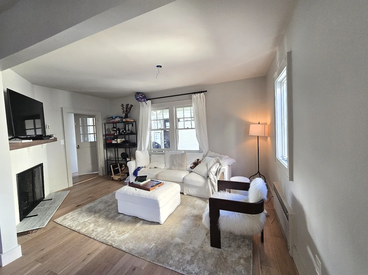 2 bed, 1150 sqft, $3,350 — Photo 2