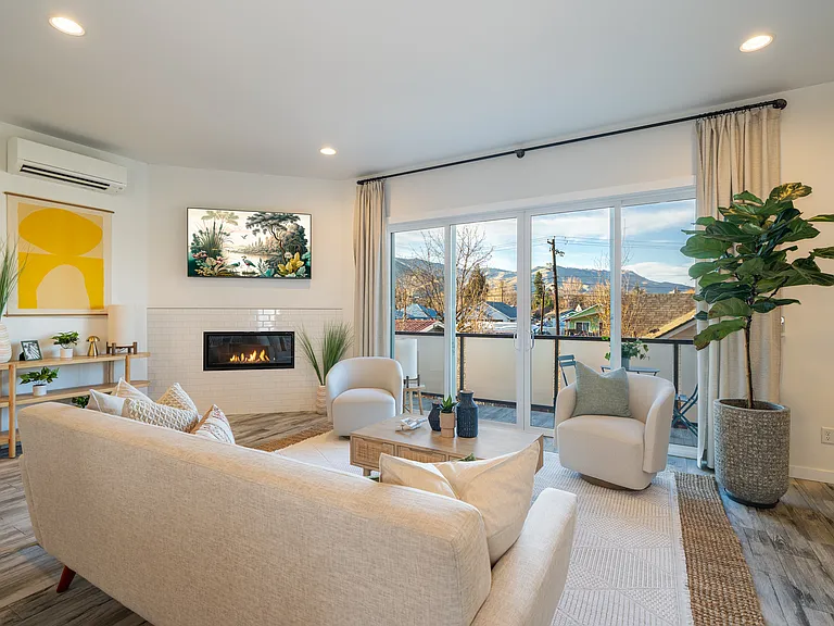 823 Orondo Ave #B — Photo 13