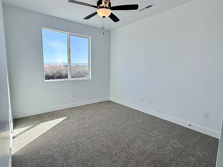 2655 E Suniva Way — Photo 10