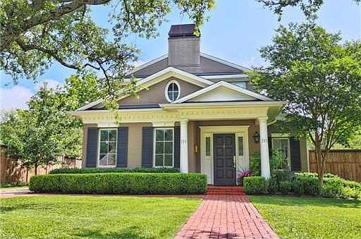 1st image of 211 Lee Ave
