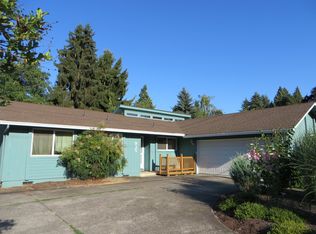 935 Oakway Rd, Eugene, OR 97401