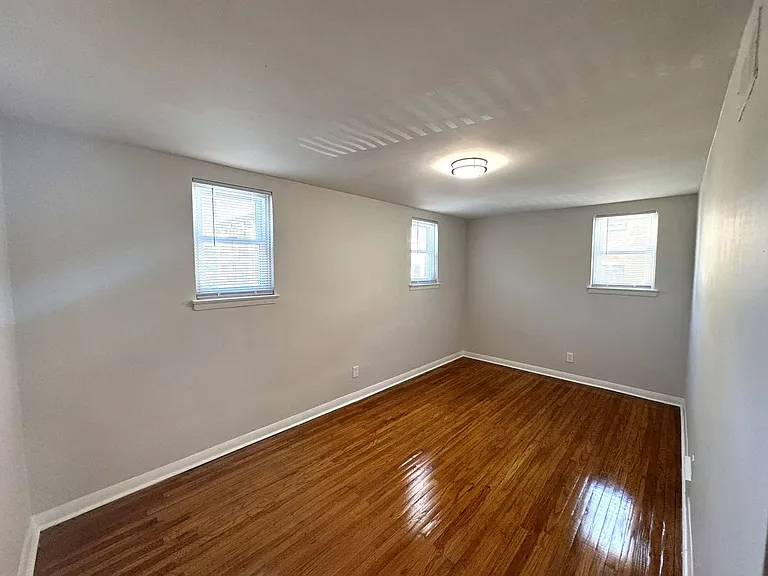 Gorgeous Renovated Private Home in Drexel Hill, PA — Photo 16