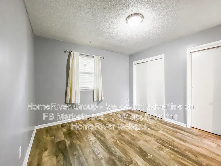 4344 Parallel Pkwy — Photo 11