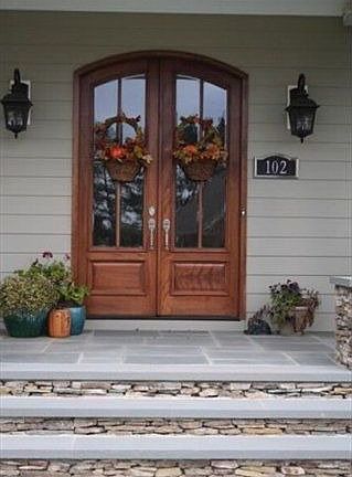 3rd image of 102 Ivy Woods Dr
