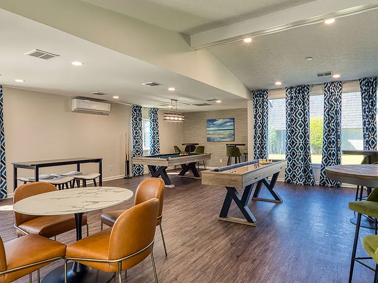 Coastline Apartments — Photo 20