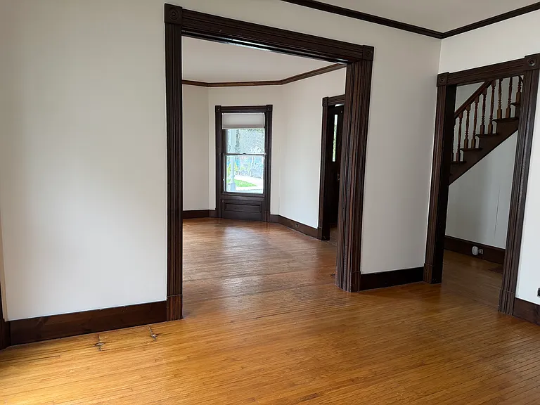 141 Hubbell St — Photo 3