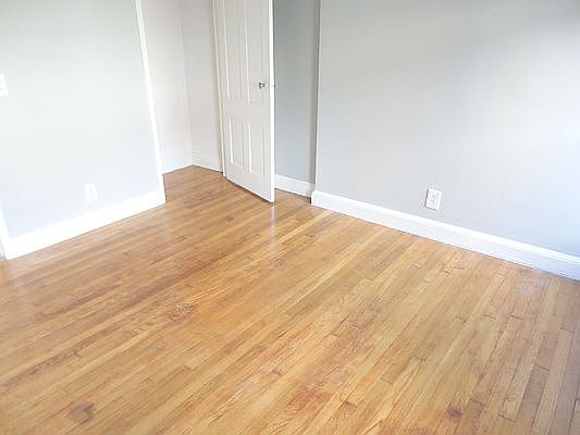 5th image of 220 W 16th St APT 52