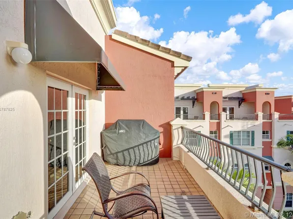 1033 NE 17th Way #1103, Fort Lauderdale, FL 33305