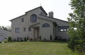 1st image of 4899 Sportsman Dr