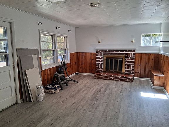 4th image of 2870 Short Rock Rd