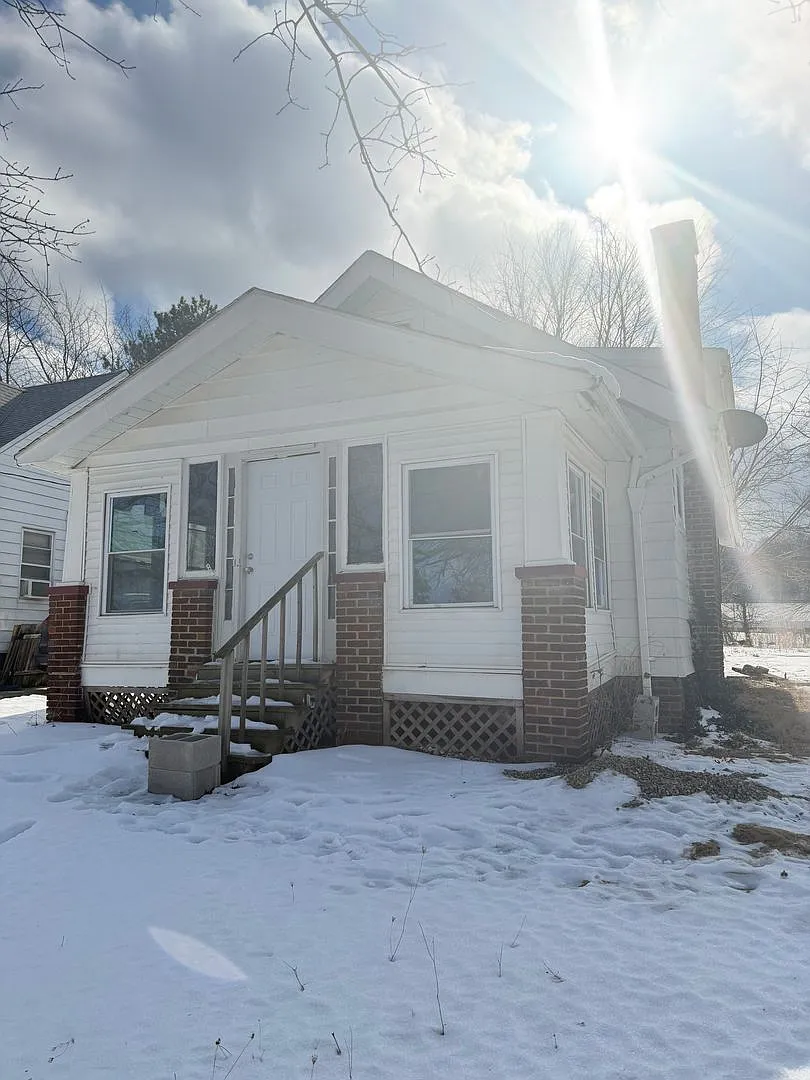 Building Photo - 22680 Coulter Ave