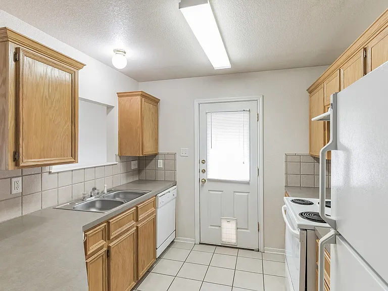 319 Cedar Ridge Dr #A — Photo 11